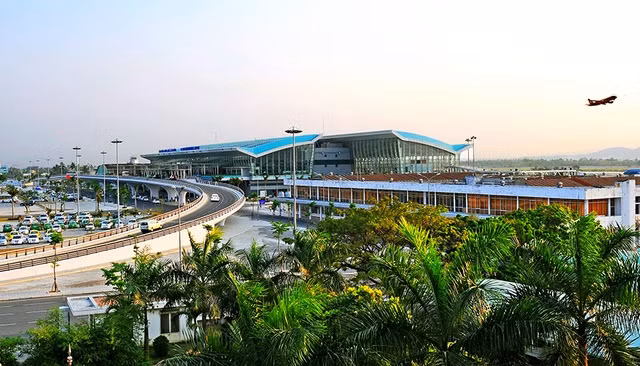Cảng Hàng không quốc tế
Đà Nẵng