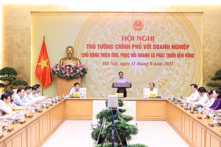 Hội nghị toàn quốc giữa Thủ tướng Chính phủ với các doanh nghiệp với chủ đề “Chủ động thích ứng, phục hồi nhanh và phát triển bền vững”. Ảnh VGP
