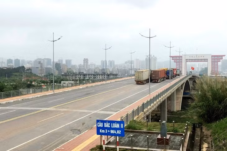 Cửa khẩu cầu Bắc Luân 2 (Quảng Ninh)