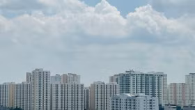Nhu cầu NOXH trên thị trường hiện vẫn lớn hơn đáng kể so với nguồn cung hoàn thành, đặc biệt tại các đô thị có đông người lao động. Ảnh: Bảo Tín