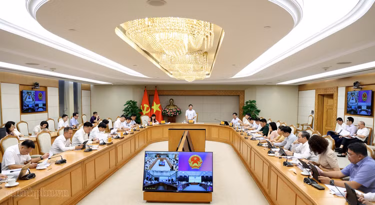 Phó Thủ tướng Nguyễn Văn Thắng chủ trì cuộc họp của Hội đồng điều hành Trung tâm Tài chính Quốc tế - Ảnh: chinhphu.vn/Đức Tuân