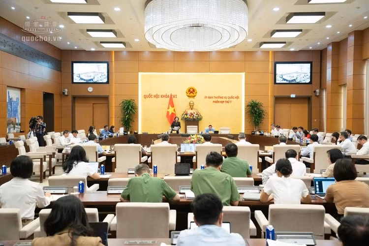 Ủy ban Thường vụ Quốc hội cho ý kiến về dự án Luật Ngân sách nhà nước (hợp nhất)