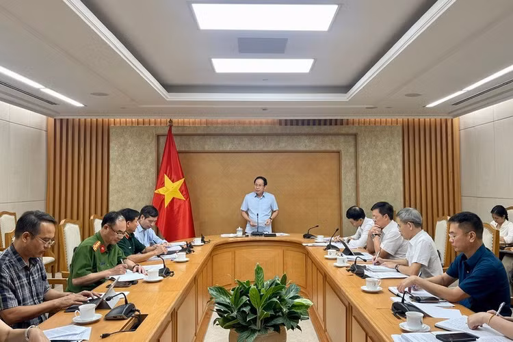 Phó Thủ tướng Lê Tiến Châu phát biểu kết luận cuộc họp - Ảnh: VGP/Thu Sa