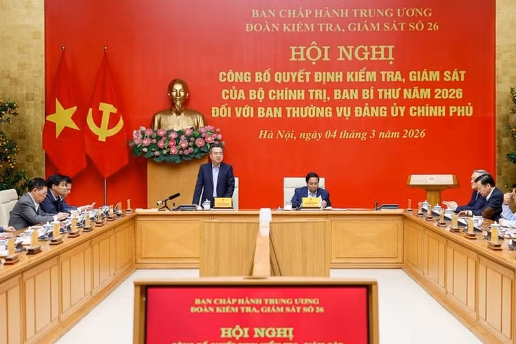 Đồng chí Nguyễn Thanh Nghị, Ủy viên Bộ Chính trị, Bí thư Trung ương Đảng, Trưởng Ban Chính sách, chiến lược Trung ương, Trưởng đoàn kiểm tra, giám sát, quán triệt nội dung kiểm tra, giám sát - Ảnh: VGP/Nhật Bắc