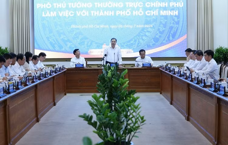Phó Thủ tướng Thường trực Chính phủ Phạm Gia Túc làm việc với TPHCM - Ảnh: VGP/Phương Nguyên