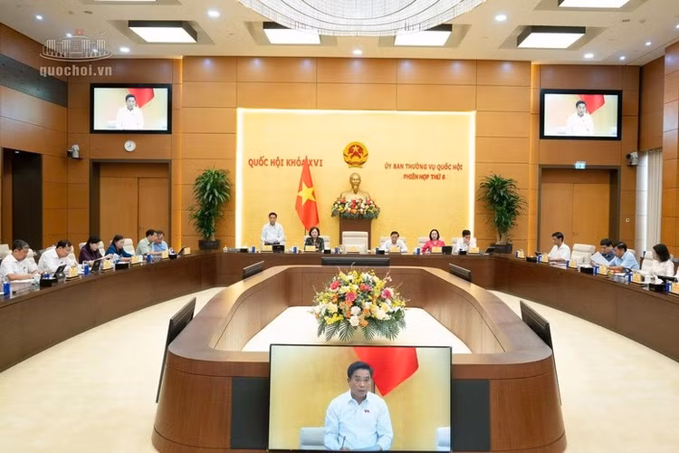 Ủy ban Thường vụ Quốc hội cho ý kiến về dự án Luật Bảo vệ công trình quan trọng liên quan đến an ninh quốc gia