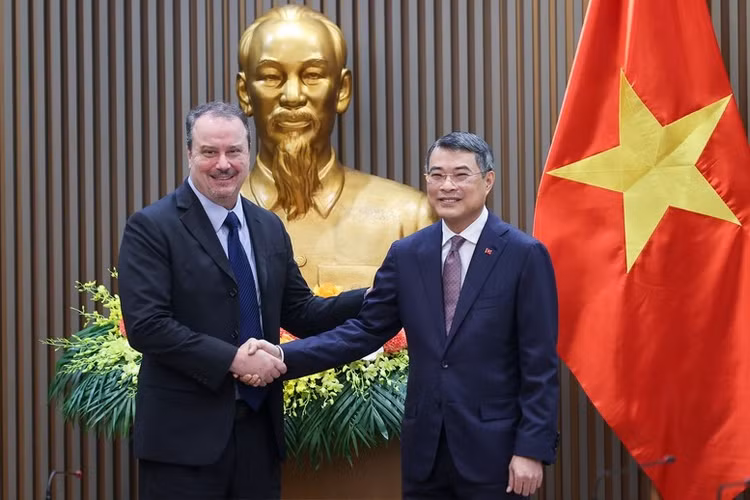 Thủ tướng Chính phủ Lê Minh Hưng tiếp Đại sứ Rick Switzer, Phó Đại diện Thương mại Hoa Kỳ - Ảnh: VGP/Nhật Bắc