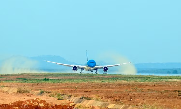 Ngày 15/12, một chuyến bay kỹ thuật đã được tổ chức nhằm kiểm tra, đánh giá toàn diện các điều kiện của sân bay Long Thành