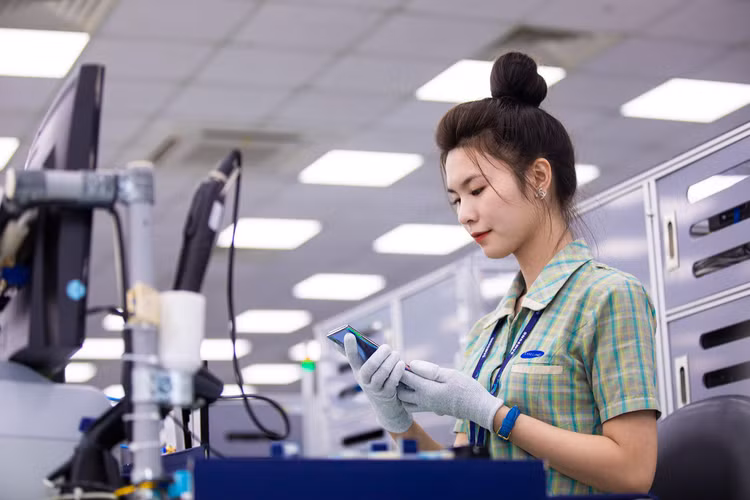 9 tháng đầu năm 2021, Việt Nam thu hút 22,15 tỷ USD vốn đầu tư nước ngoài, tăng 4,4% so với cùng kỳ năm trước. Ảnh: Việt Hưng