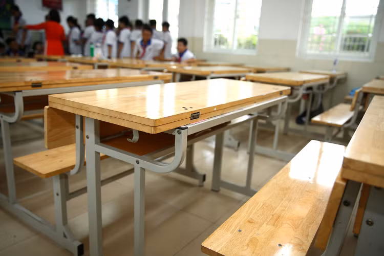 Gói thầu mua sắm hàng hóa tại Trường Tiểu học Hương Phú (Thừa Thiên Huế) đã điều chỉnh thời gian thực hiện hợp đồng để tạo điều kiện cho nhà thầu tham dự. Ảnh minh họa: Nhã Chi
