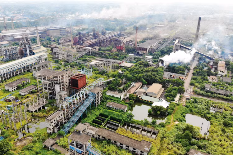 Năm 2020, Xây dựng Đông Nam trúng 12 gói thầu xây lắp với tổng giá hơn 660 tỷ đồng. Ảnh: Đỗ Quân