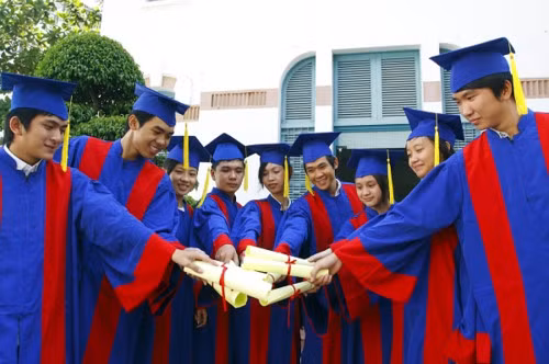 Cần thực thi nhiều giải pháp để cải thiện hiệu quả tự chủ tài chính tại các trường đại học công lập. Ảnh minh hoạ: Internet