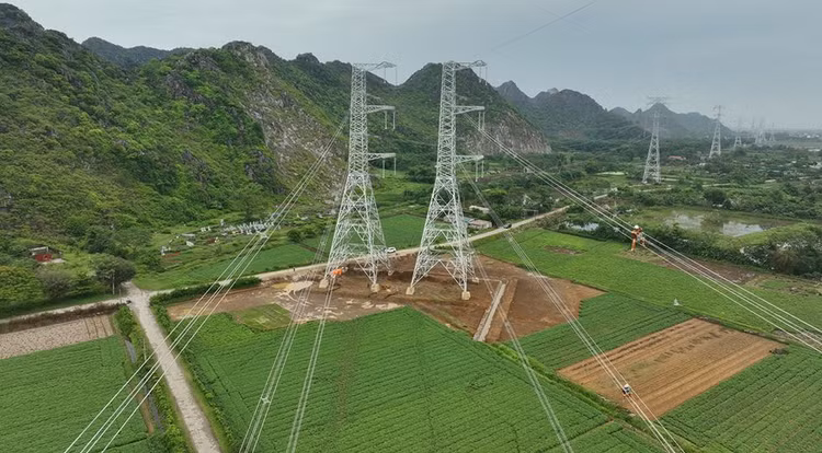 Đường dây 500kV Thanh Hóa - Nam Định hoàn thành đóng điện vào trưa ngày 30/6/2024