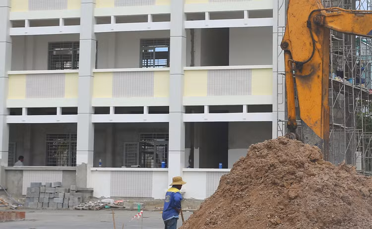 Gói thầu số 02 Thi công xây dựng công trình và thiết bị thuộc Dự án Trường THCS Quảng Khê (Thanh Hóa) bị hủy thầu ngày 17/7/2024. Ảnh minh họa: Nhã Chi