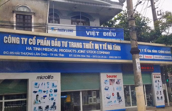 Công ty CP Trang thiết bị y tế Hà Tĩnh đã bán lô máy giặt, máy sấy cho các bệnh viện tại Hà Tĩnh với mức giá gấp 5 lần giá thị trường. Ảnh: H. Anh