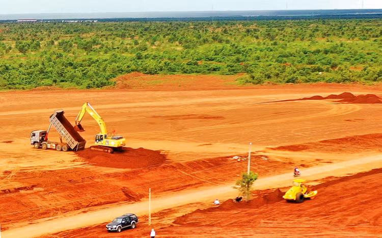 Đầu tư công là động lực tăng trưởng quan trọng cho các tháng cuối năm và năm 2023. Ảnh: Lê Tiên