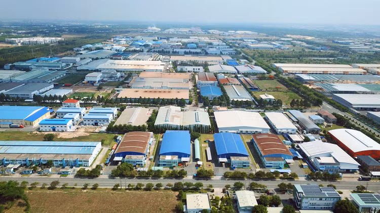 Tính đến ngày 15/9/2023, Bình Dương có hơn 4.160 dự án đầu tư, với tổng vốn đăng ký hơn 40 tỷ USD. Ảnh: Lê Tiên