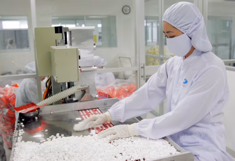 Các cơ sở y tế cần chủ động mua sắm đối với các mặt hàng thuốc không chọn được nhà thầu trong đấu thầu tập trung quốc gia. Ảnh: Tường Lâm