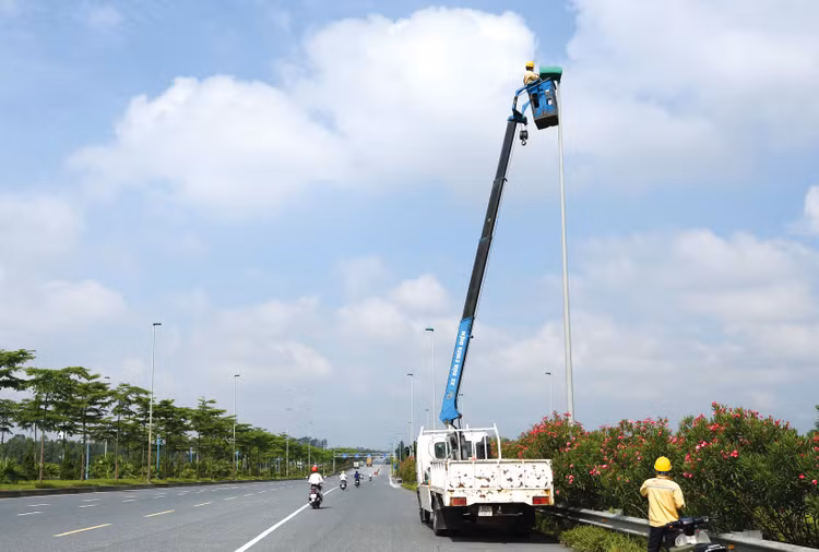 Việc yêu cầu về chuyên môn, chuyên ngành của nhân sự cần căn cứ vào quy định của pháp luật, mục tiêu đầu tư, quy mô, tính chất cụ thể của gói thầu. Ảnh minh họa: Nhã Chi