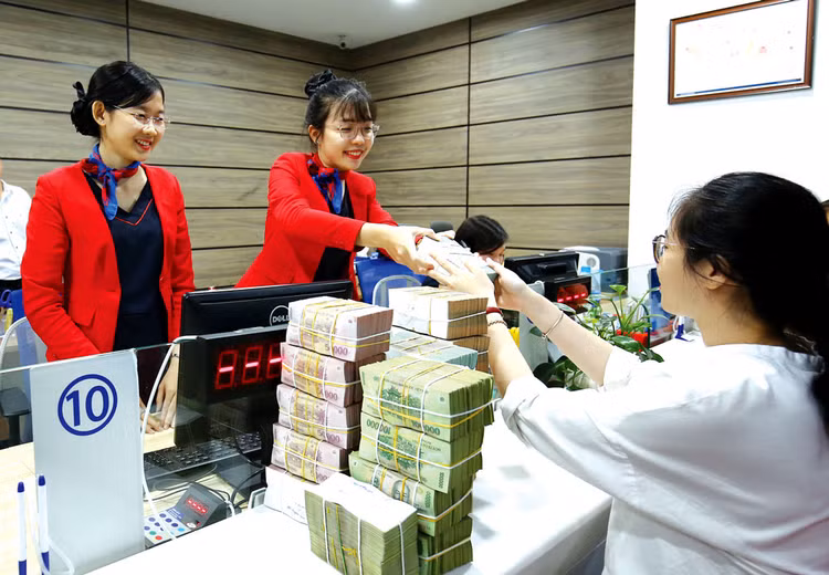 Tín dụng tập trung vào các lĩnh vực sản xuất, kinh doanh, các lĩnh vực ưu tiên như: xuất khẩu; nông nghiệp, nông thôn; doanh nghiệp nhỏ và vừa. Ảnh: Lê Tiên