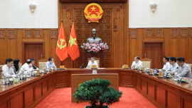 Thủ tướng Lê Minh Hưng chủ trì cuộc họp nghe báo cáo về tiến độ chuẩn bị cho Năm APEC Việt Nam 2027 - Ảnh: chinhphu.vn/Nhật Bắc