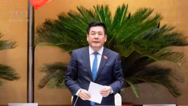 Phó Chủ tịch Quốc hội Nguyễn Hồng Diên điều hành Phiên họp