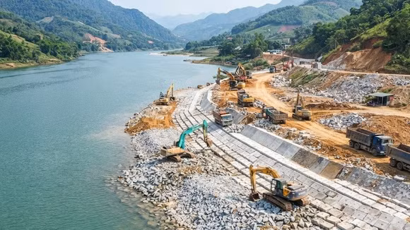 Lào Cai: Liên danh 5 thành viên trúng gói thầu kè sông Hồng gần 228 tỷ đồng