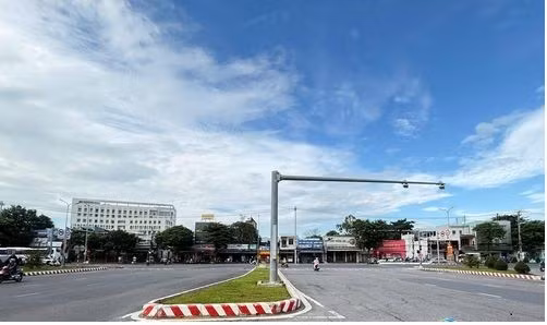 Đấu giá quyền sử dụng đất và toàn bộ công trình xây dựng, trang thiết bị phục vụ kinh doanh khách sạn tại phường Hòa Khánh, thành phố Đà Nẵng. Ảnh minh họa: Internet