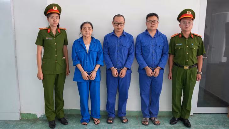 tu-trai-sang-phuong-khoi-tien-1790385422782900184692.png