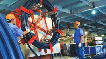 Luật Phát triển DNNVV được kỳ vọng giúp DNNVV nâng cao năng lực cạnh tranh, phát triển bền vững và đóng góp lớn hơn cho nền kinh tế. Ảnh: Hòa Phú