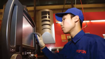 Việc bổ sung chính sách phát triển hệ sinh thái hỗ trợ phát triển doanh nghiệp nhỏ và vừa được kỳ vọng giúp doanh nghiệp trong nước nâng cao năng lực cạnh tranh, đổi mới sáng tạo, tham gia chuỗi giá trị, mở rộng thị trường và phát triển bền vững. Ảnh: Tiến Giang