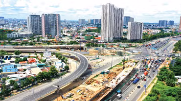 Ban Quản lý dự án đầu tư xây dựng các công trình giao thông TP.HCM còn phải giải ngân 13.779 tỷ đồng để hoàn thành kế hoạch năm 2026. Ảnh: Song Lê