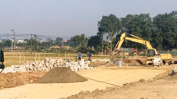 Gói thầu Xây lắp (đường + cầu) có giá 90,695 tỷ đồng, thuộc Dự án Công trình đường liên xã cặp kênh 61 tại xã Bình Thành (tỉnh Tây Ninh). Ảnh minh họa: Nhã Chi