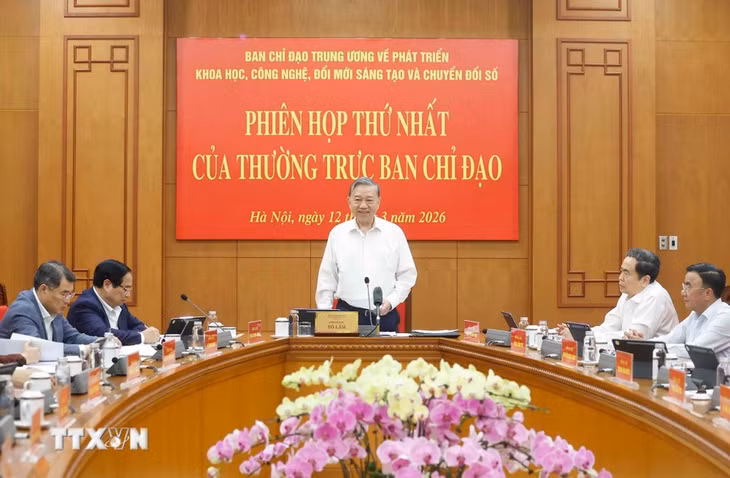 tong-bi-thu-chu-tri-phien-hop-thu-nhat-thuong-truc-ban-chi-dao-ve-phat-trien-khcn-doi-moi-sang-tao-va-chuyen-doi-so-1-1773325814828713844300.jpg
